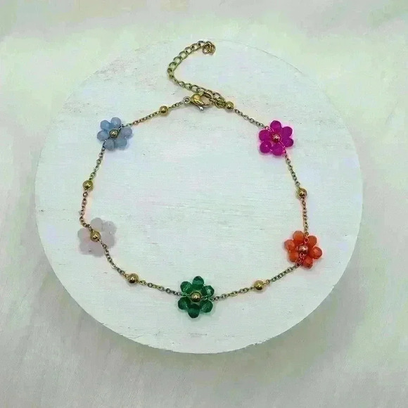 Spring themed Beaded Flower Bracelet - Picture 1 of 8